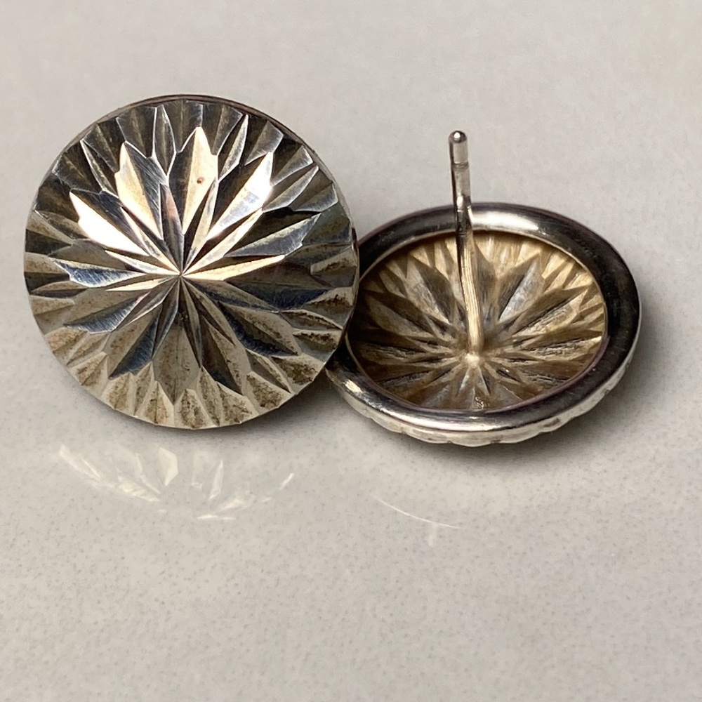 Vintage silver stud‎ earrings - Picture 2 of 5